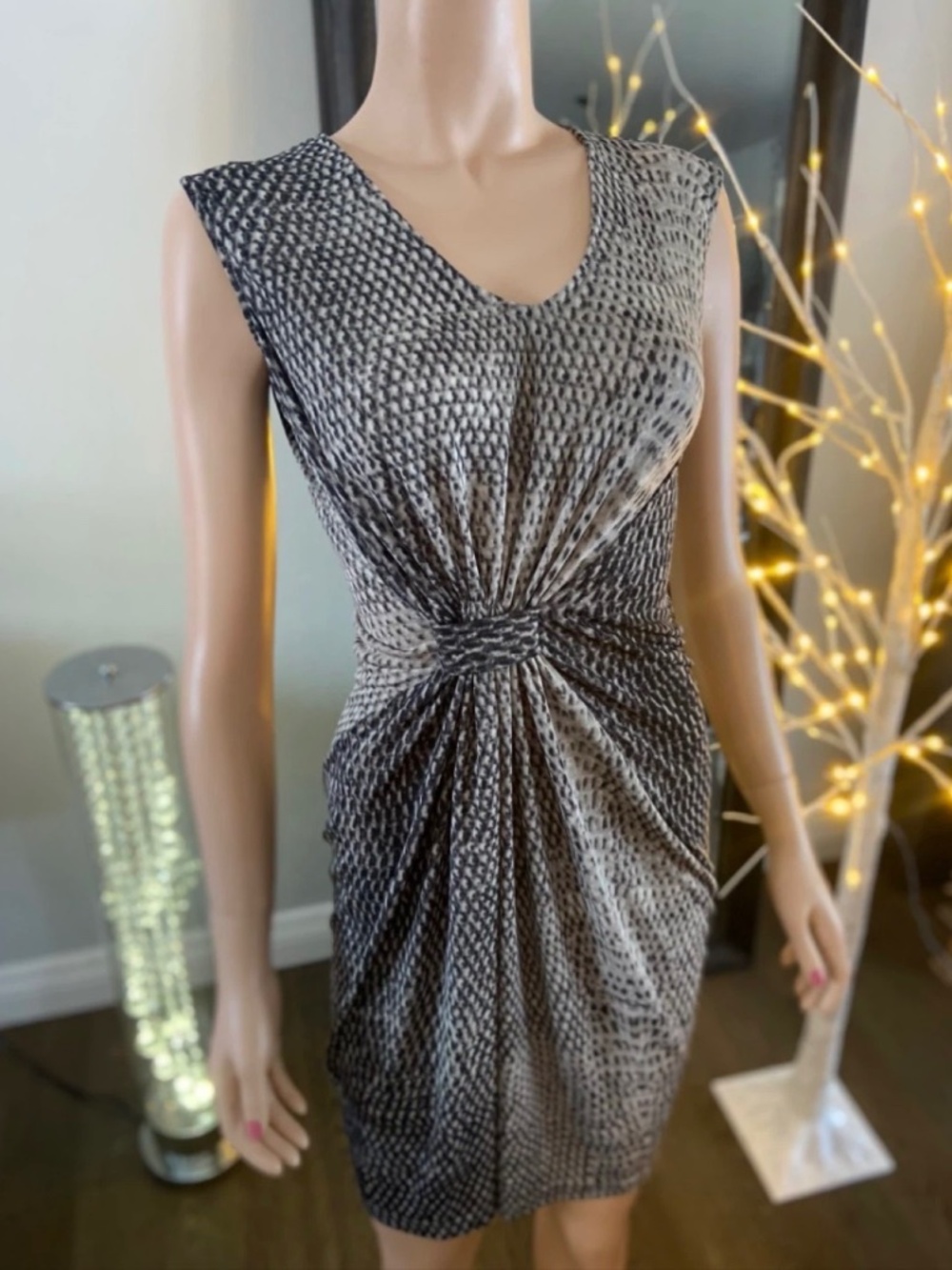 NWT: Kenneth Cole Black & Beige Sleeveless Dress Size XS